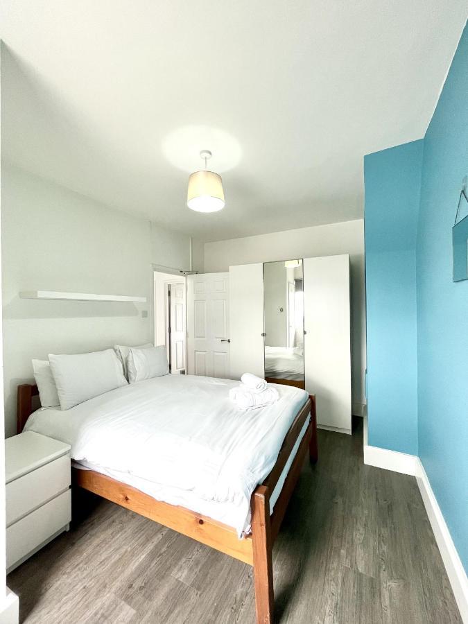 Modern 2 Bed Flat Close To Shoreditch / Free Wi-fi Londen